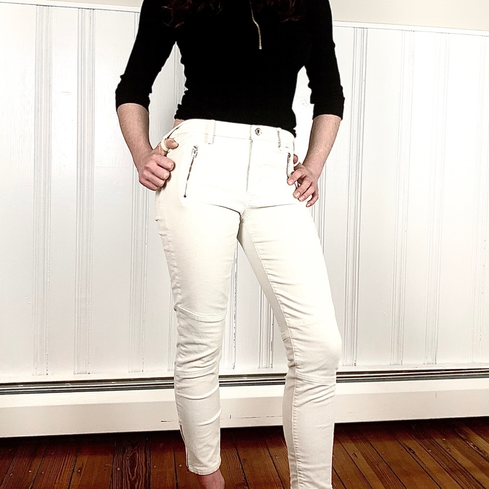 Banana Republic Winter white corduroy jeans